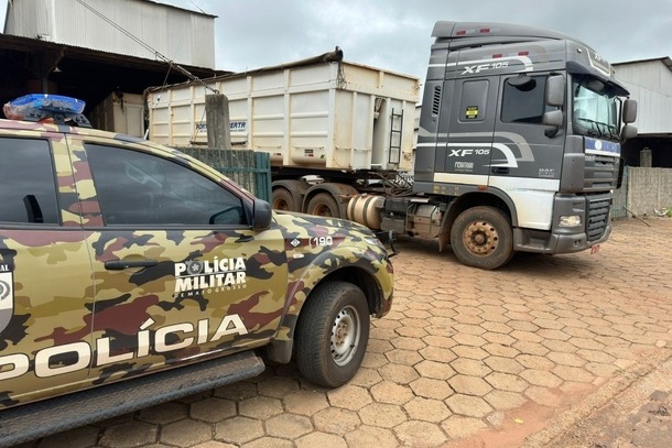 Suspeito que tentou fazer retirada de soja é preso por uso de CNH falsa