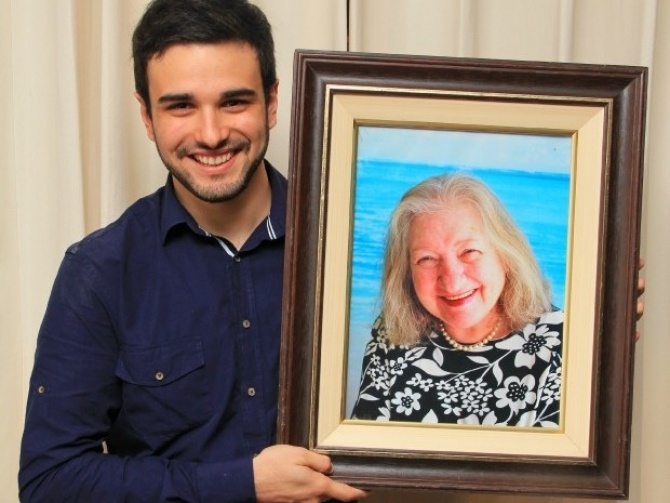 Neto que largou faculdade e cuidou da avó com Alzheimer