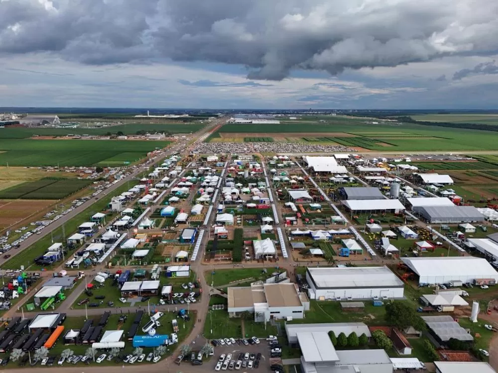 Sicredi marca presença no Show Safra 2026, leva soluções financeiras e fortalece apoio ao agro, empresas e pessoas físicas