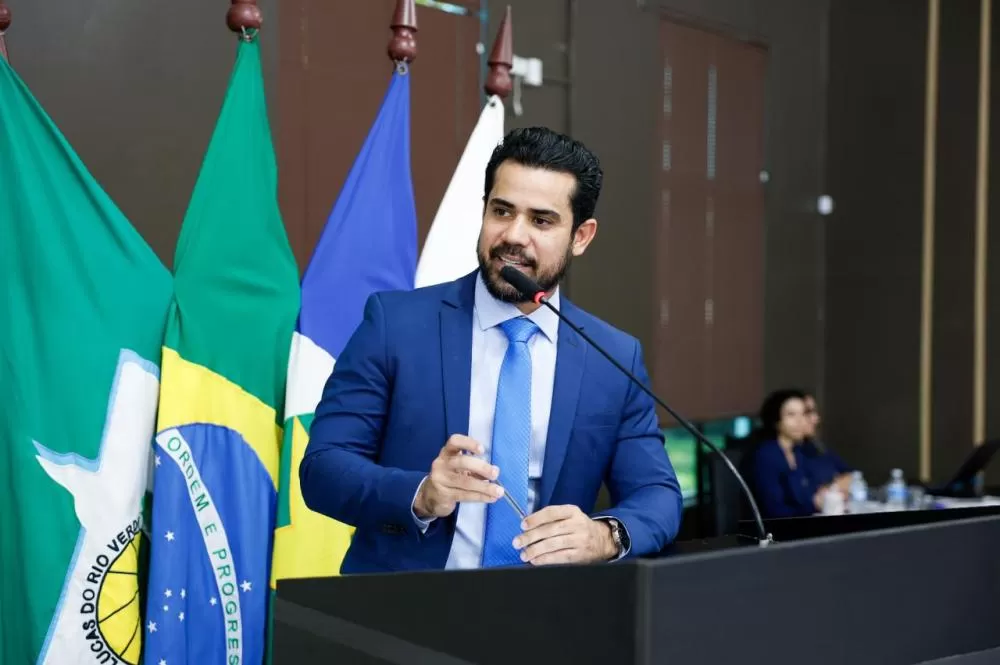 Vereador Wlad Mesquita propõe instalação de câmeras com reconhecimento facial em escolas e creches de Lucas do Rio Verde