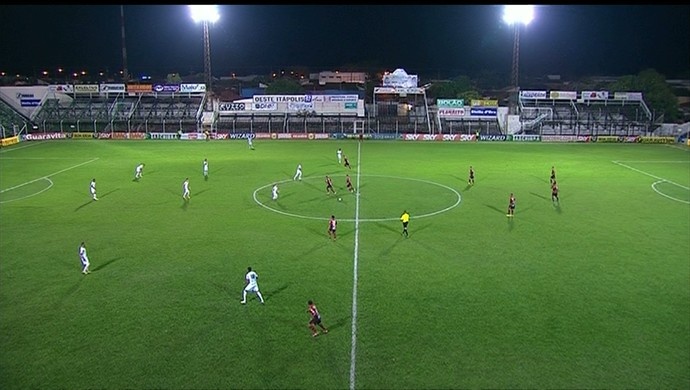 Everton fala de objetivo não cumprido, mas confia em jogos em casa do LEC