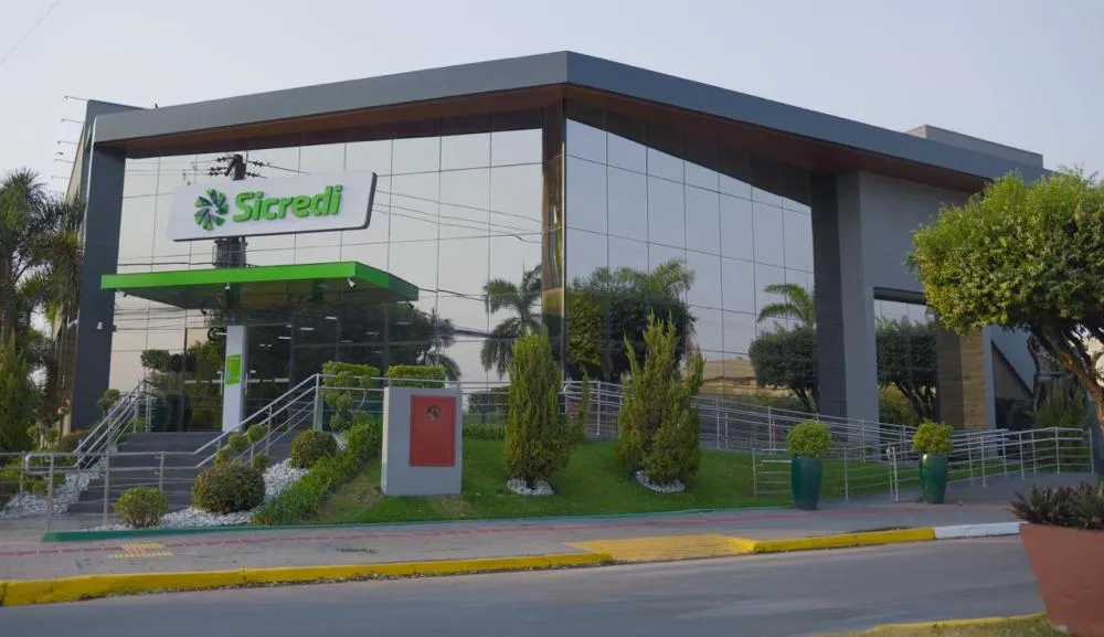 Associados podem renegociar dívidas com condições especiais na campanha Fique em Dia