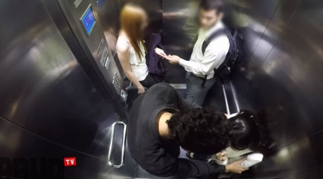 O que você faria ao ver uma mulher sendo agredida? Vídeo traz reações inacreditáveis