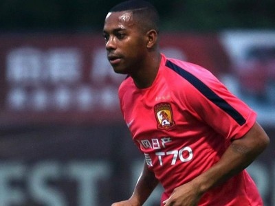 Santos consegue parceiro, faz proposta oficial e espera por Robinho