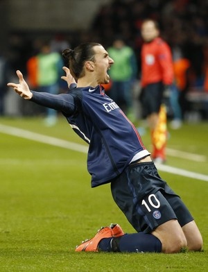 Especulado no United, Ibra garante estar em forma para a Premier League