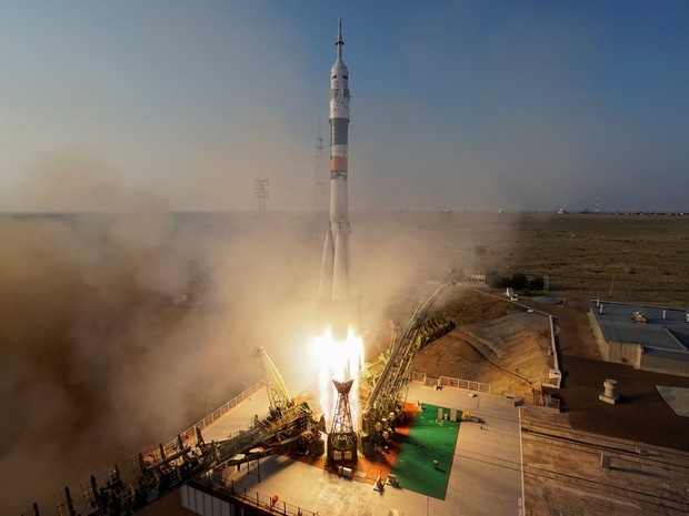 Nave russa Soyuz MS-01 se acopla com sucesso à Estação Espacial Internacional