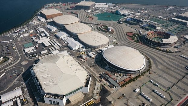 Falhas na Vila, piscina verde, queda de câmera: os percalços da Rio 2016