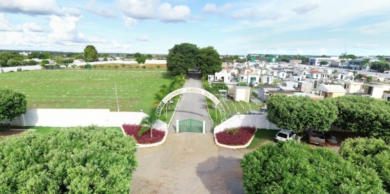 Famílias com entes no Cemitério Jardim da Paz têm até julho para recadastramento de túmulos