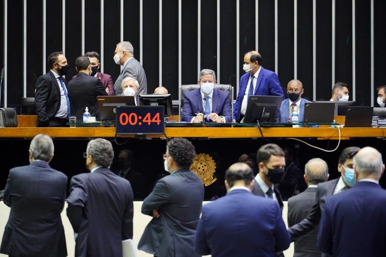 Relator da MP sobre ambiente de negócios diz que o objetivo é gerar empregos; acompanhe