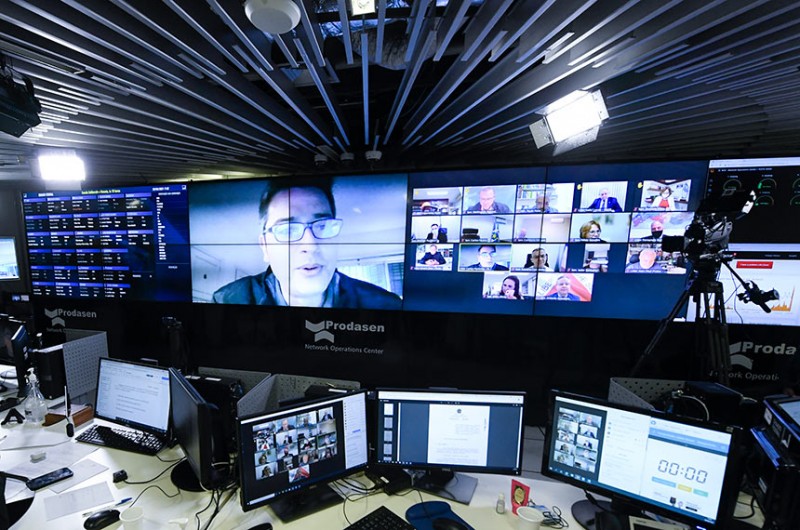 Contratos públicos poderão ter comitês para resolução extrajudicial de conflitos